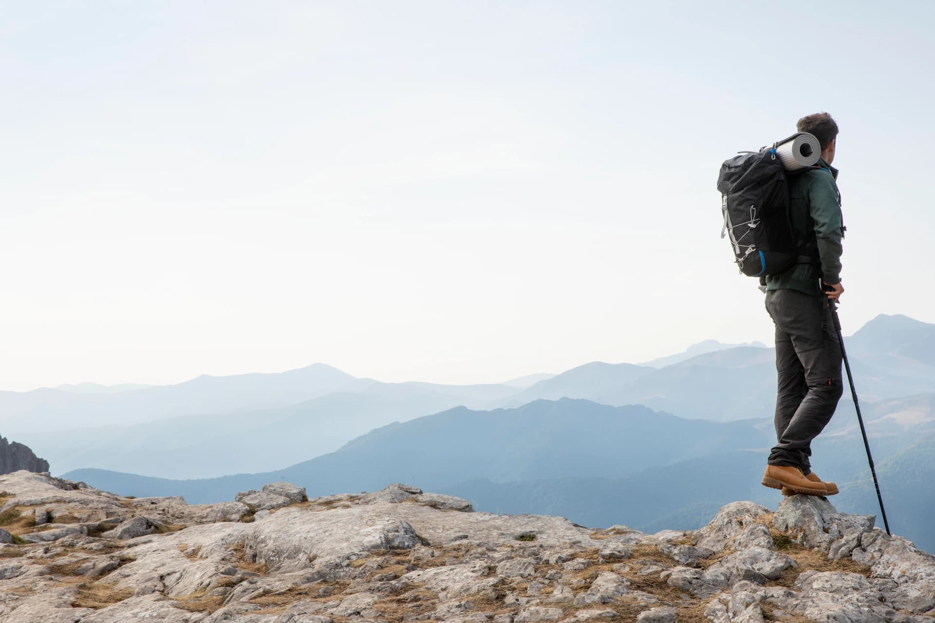 Rifugio Torre di Pisa sul Latemar con i pinnacoli rocciosi